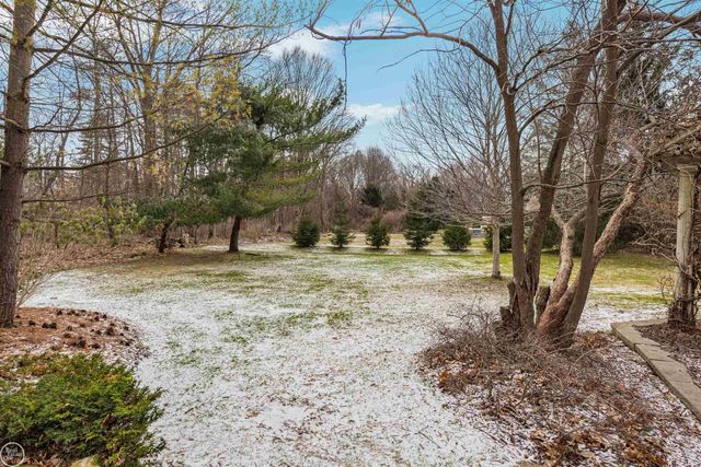 157 Great Pines Drive, Oxford, MI 48371