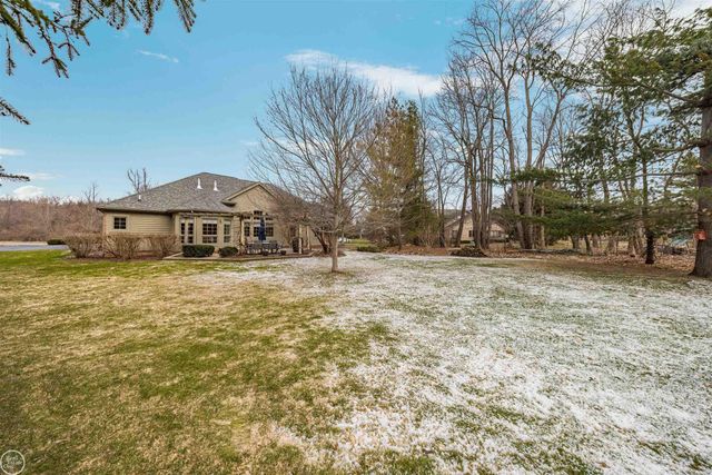 157 Great Pines Drive, Oxford, MI 48371
