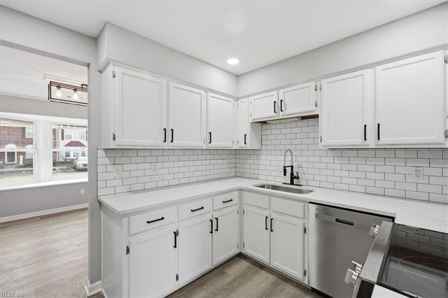 121 Whitewater DR, Newport News, VA 23608