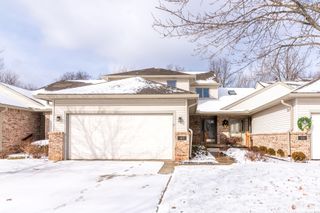 327 Cottonwood Lane, Saline City, MI 48176