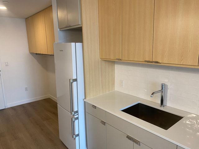 154 Broadway 507, Somerville, MA 02145