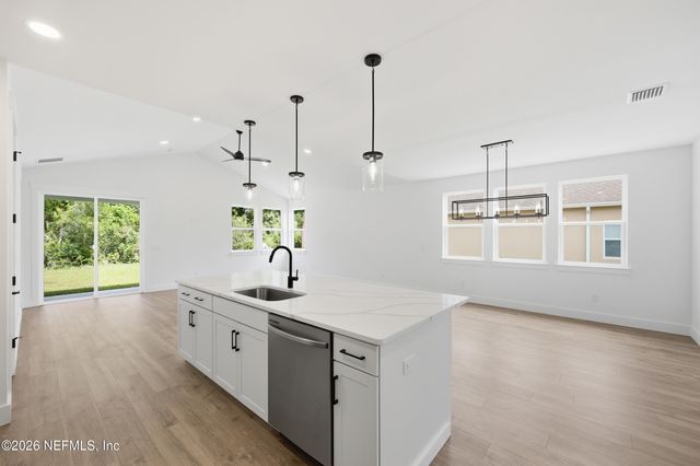 15 ULMUS Place, Palm Coast, FL 32164