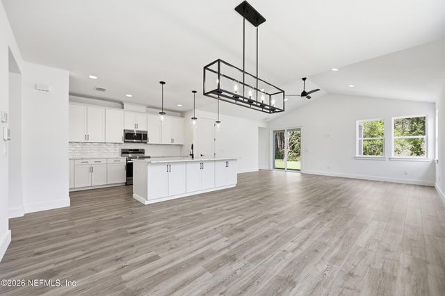 15 ULMUS Place, Palm Coast, FL 32164