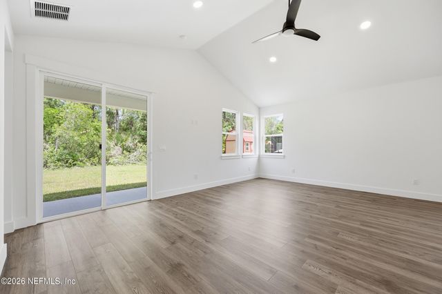 15 ULMUS Place, Palm Coast, FL 32164