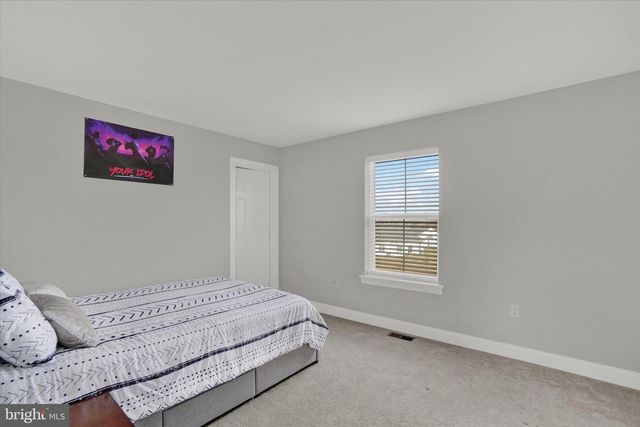 2072 N AUTUMN CHASE DRIVE, Mechanicsburg, PA 17055