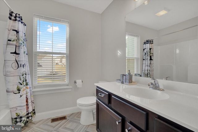 2072 N AUTUMN CHASE DRIVE, Mechanicsburg, PA 17055