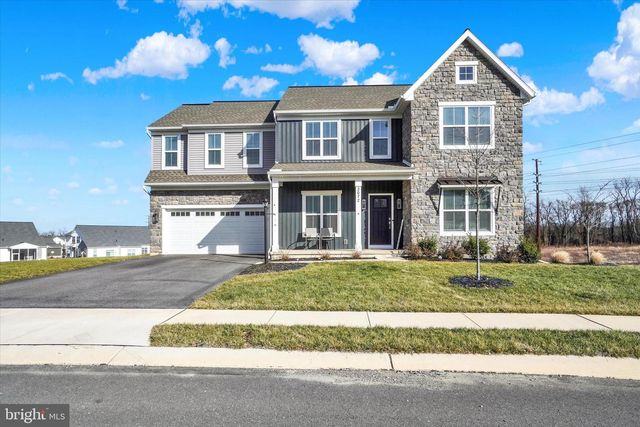 2072 N AUTUMN CHASE DRIVE, Mechanicsburg, PA 17055