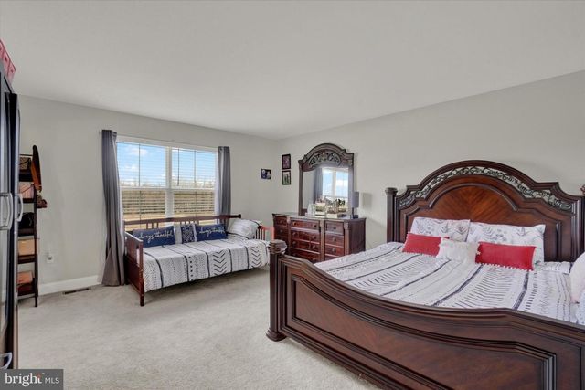 2072 N AUTUMN CHASE DRIVE, Mechanicsburg, PA 17055