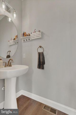 2072 N AUTUMN CHASE DRIVE, Mechanicsburg, PA 17055