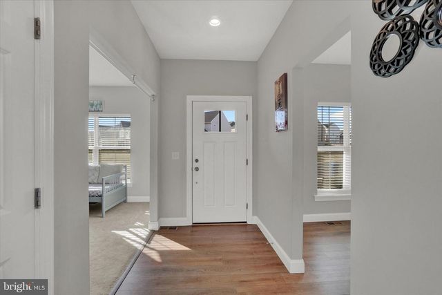 2072 N AUTUMN CHASE DRIVE, Mechanicsburg, PA 17055