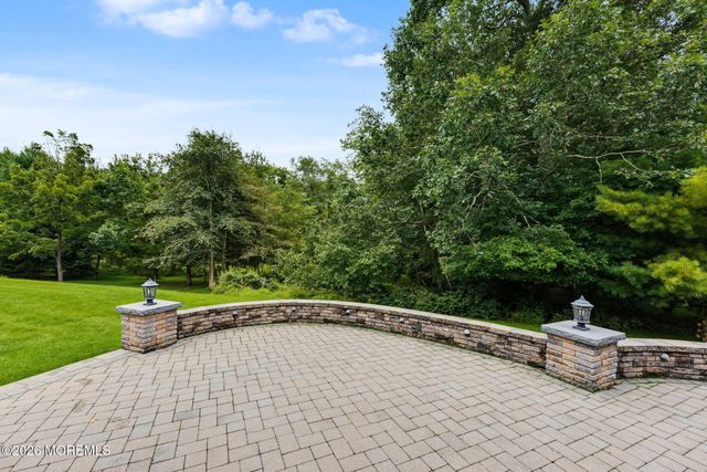 18 Blyth Lane, Jackson, NJ 08527