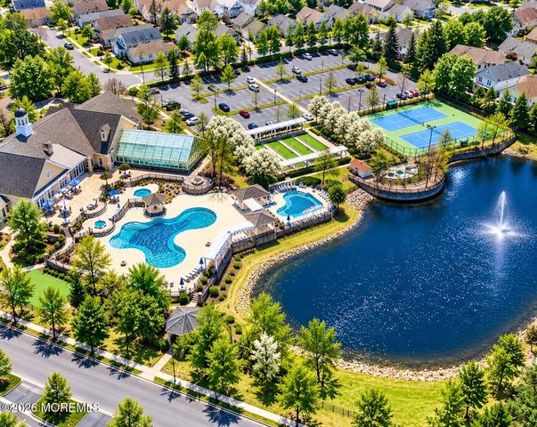 18 Blyth Lane, Jackson, NJ 08527