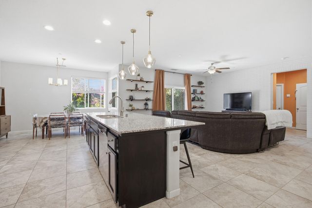 3039 Britannia Street, Tulare, CA 93274