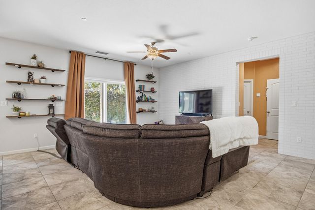 3039 Britannia Street, Tulare, CA 93274