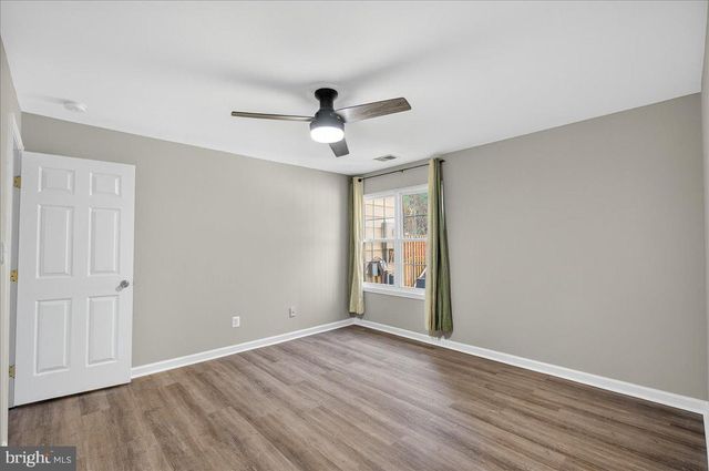 16294 TACONIC CIR, Dumfries, VA 22025