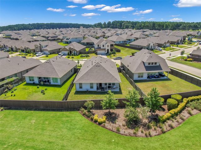 1286 Sandstone Hills Drive, Montgomery, TX 77316