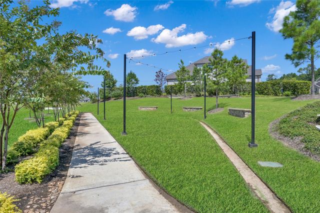 1286 Sandstone Hills Drive, Montgomery, TX 77316