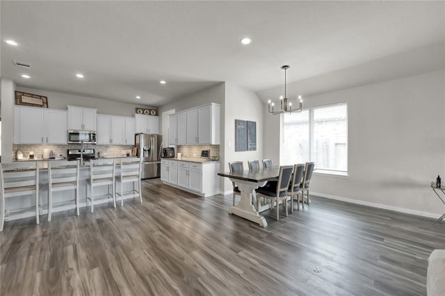 1286 Sandstone Hills Drive, Montgomery, TX 77316