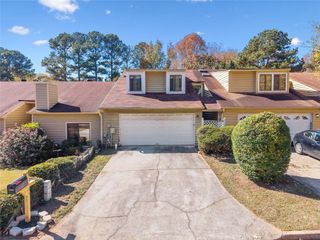 1609 BURNSTONE Drive, Stone Mountain, GA 30088
