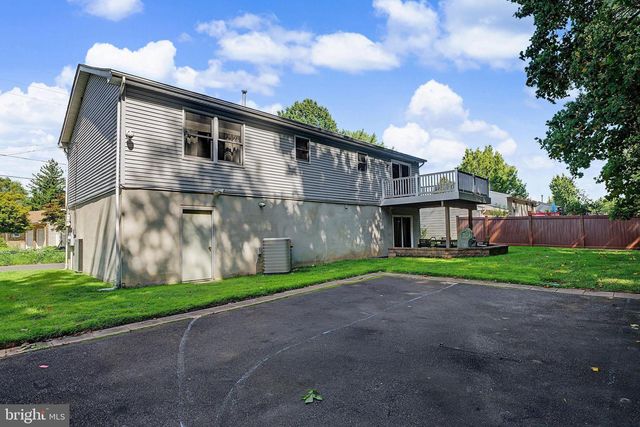 71 HOMAN AVE, Trenton, NJ 08618