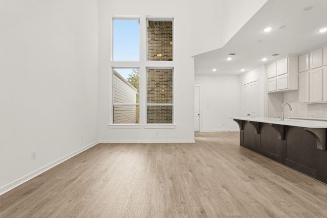 308 Fields Lane, Montgomery, TX 77316