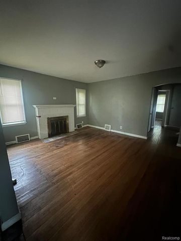 20413 Kingsville Street, Harper Woods, MI 48225