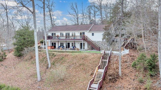 60 Cameron CIR, Wirtz, VA 24184