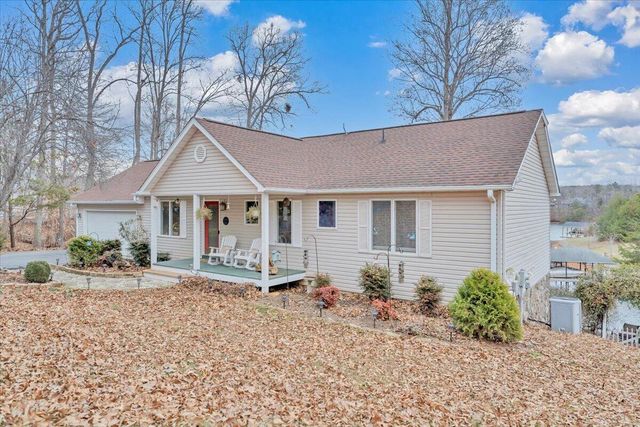 60 Cameron CIR, Wirtz, VA 24184
