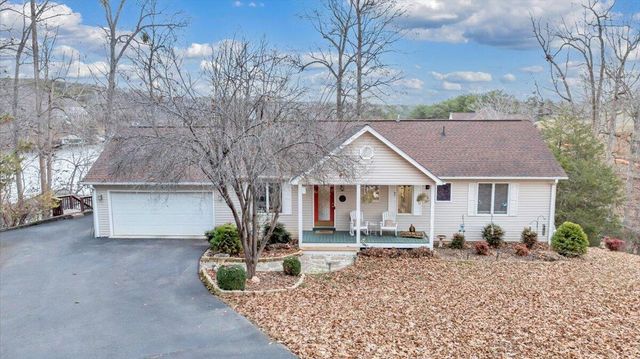 60 Cameron CIR, Wirtz, VA 24184