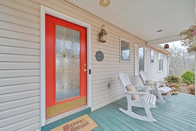 60 Cameron CIR, Wirtz, VA 24184