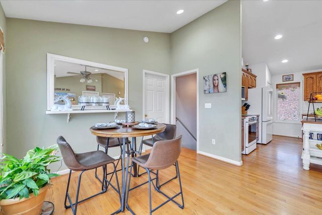 60 Cameron CIR, Wirtz, VA 24184