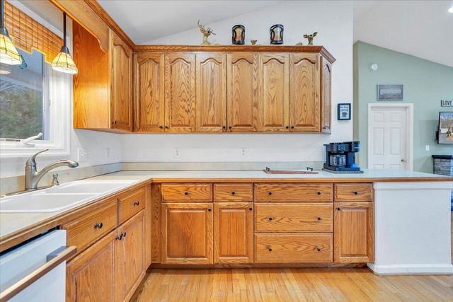 60 Cameron CIR, Wirtz, VA 24184