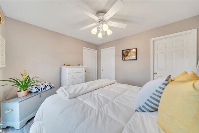 60 Cameron CIR, Wirtz, VA 24184