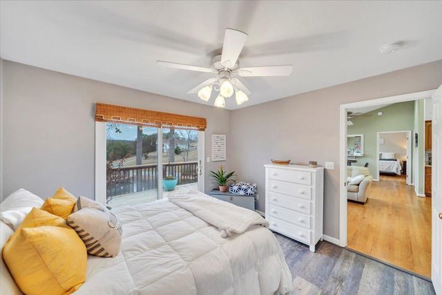 60 Cameron CIR, Wirtz, VA 24184