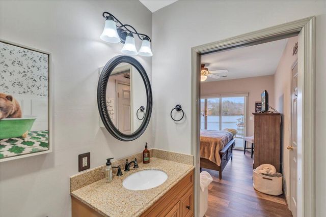 60 Cameron CIR, Wirtz, VA 24184