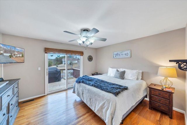 60 Cameron CIR, Wirtz, VA 24184