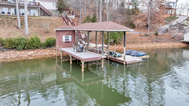 60 Cameron CIR, Wirtz, VA 24184