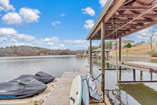 60 Cameron CIR, Wirtz, VA 24184