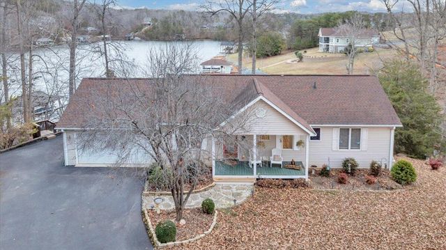 60 Cameron CIR, Wirtz, VA 24184