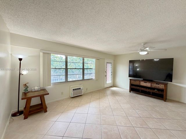 13300 SW 1st St 302O, Pembroke Pines, FL 33027