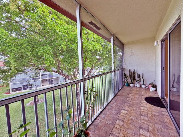 13300 SW 1st St 302O, Pembroke Pines, FL 33027