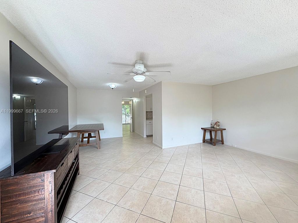 13300 SW 1st St 302O, Pembroke Pines, FL 33027