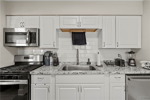 128 Harford Road, Syracuse, NY 13208