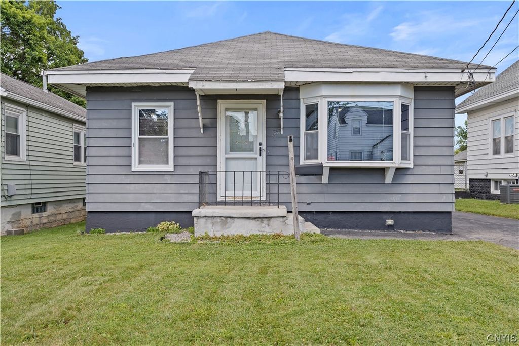 128 Harford Road, Syracuse, NY 13208