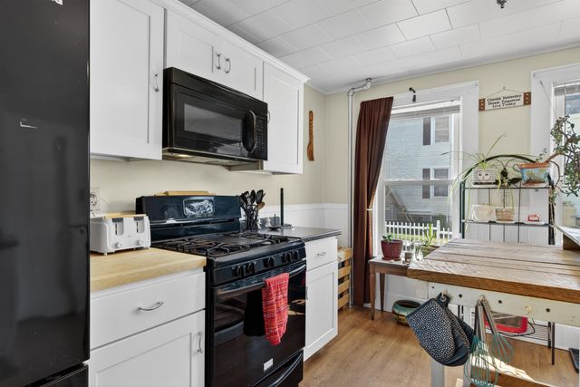 9 Park Street, Proctor, VT 05765
