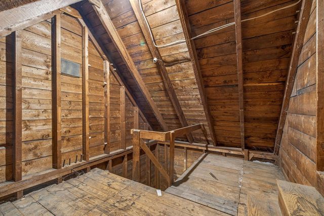 9 Park Street, Proctor, VT 05765