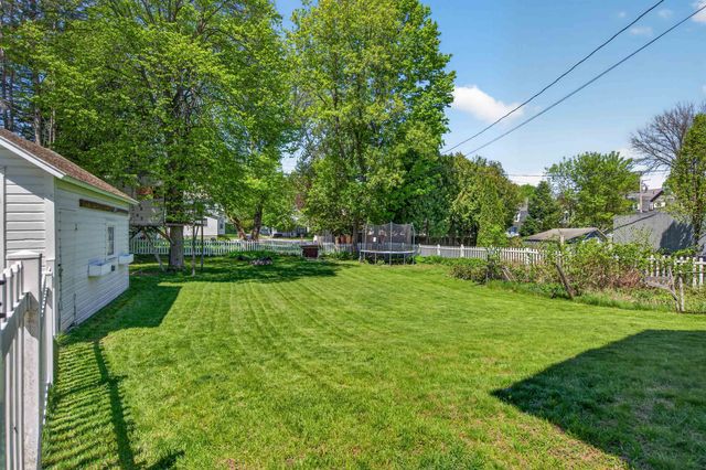 9 Park Street, Proctor, VT 05765