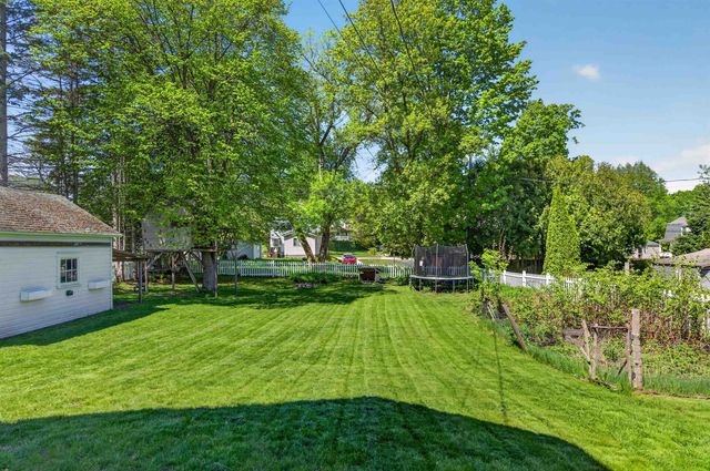 9 Park Street, Proctor, VT 05765
