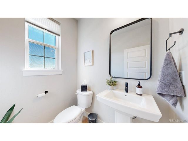 275 Dipper Ct, Berthoud, CO 80513