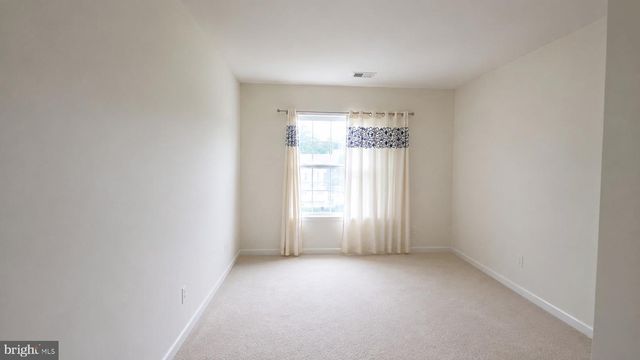 5455 QUAINT DR, Woodbridge, VA 22193